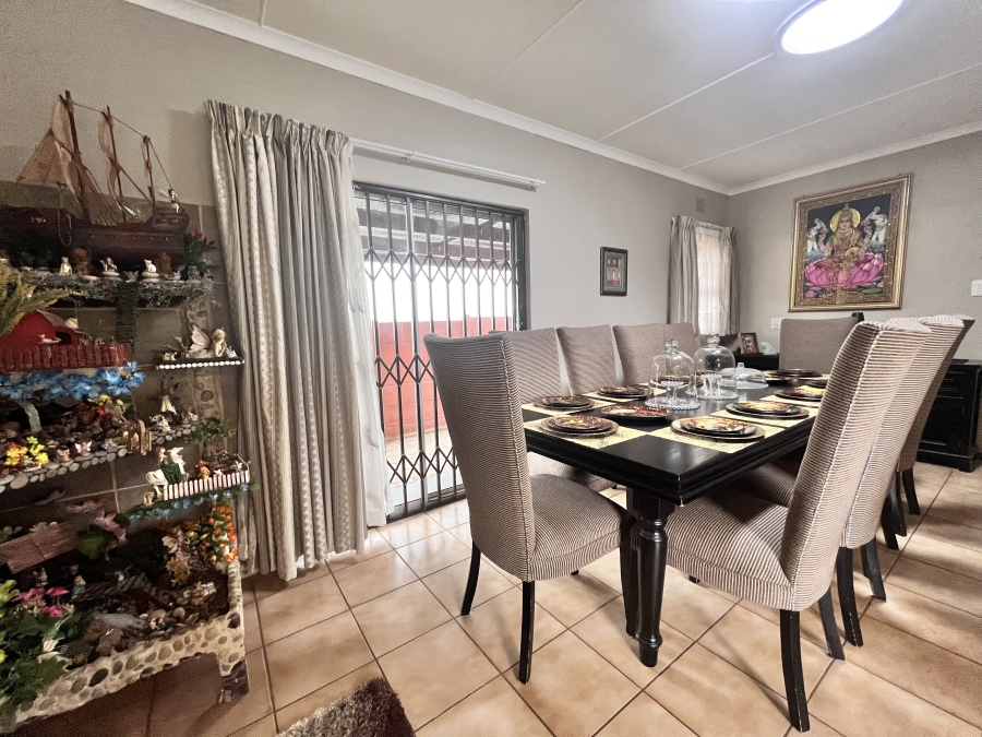 4 Bedroom Property for Sale in Dana Bay Western Cape